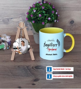 İngilizce Öğretmeni Kupa Bardak Beyaz ve Fotoğraflı Ahşap Anahtarlık Hediye (Model 7)