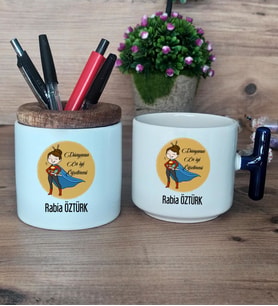 Kadın Öğretmene Hediye Hediye Sepeti Kupa Bardak T Kulplu, Kalemlik Hediyeleri Öğretmenler Günü Hediyesi (Model 2)