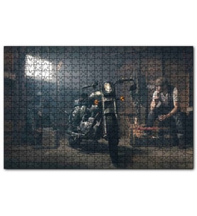 Cakapuzzle Royal Enfield Motorsiklet ve Sigara İçen Adam  Puzzle Yapboz MDF (Ahşap) (255 Parça)