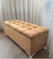 Çizgi Kapitoneli Sandıklı Puf 100 cm Beyaz Ayak (Vizon)