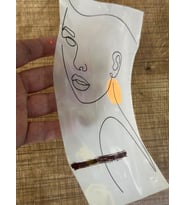ÜTÜ İLE YAPIŞAN KÜPELİ ÇİZGİ KADIN SİLÜETİ TRANSFER BASKI 20X13 CM (Turuncu)