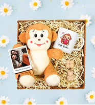 Kişiye Özel Polo Kartlı Sevimli Maymun &  Mum Kupa Hediye Seti (Model 4)