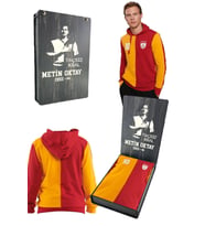 Galatasaray Orijinal Metin Oktay Kapüşonlu Sweat Hediyelik Ahşap Kutulu (Sarı Geçişli)