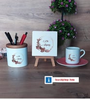 Doğum Günü Hediyesi İsme Özel Hediye Seti Dekoratif Taş, Kalemlik, Ahşap Altlıklı Türk Kahvesi Fincanı Hediye (Model 6)