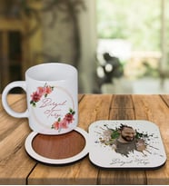 Kişiye Özel Tasarım Kupa Bardak Ve Fotoğraflı Ahşap Bardak Altlığı 99423 (Kırmızı)