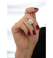 Papatya Silver 925 Ayar Gümüş Opal Taşlı Yasemin Çiçeği Kolye (Gümüş)