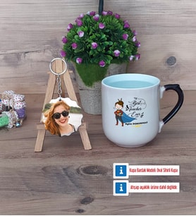 Kadın Öğretmene Hediye Kupa Bardak Beyaz ve Fotoğraflı Ahşap Anahtarlık Hediye (Model 10)