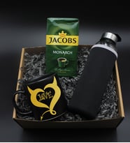 Sevgililer Gününe Özel H2O Kılıflı Cam Suluk& Love Baskılı Siyah Kupa & Jacobs Filtre Kahve Hediye Seti (Model 2)