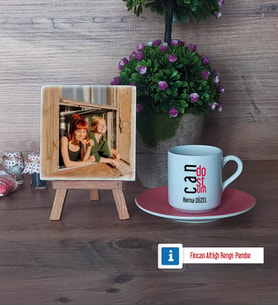Arkadaşa Hediye Fotoğraflı Dekoratif Taş, Ahşap Altlıklı Türk Kahvesi Fincanı Hediye (Model 6)