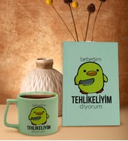 BK Gift Esprili Tasarım Serisi Yeşil Sert Kapaklı Defter ve Middle Kupa Seti, Arkadaşa Hediye, Yeni İş Hediyesi, Doğum Günü Hediyesi (Model 14)