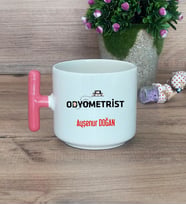 Odyometrist Hediye Sepeti Kupa Bardak T Kulplu, Kalemlik ve Ahşap Telefon Standı Tıp Bayramı Hediyesi (Model 4)