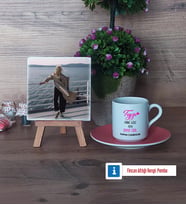 Teyze Daha Cool Fotoğraflı Dekoratif Taş, Ahşap Altlıklı Türk Kahvesi Fincanı Hediye (Model 6)