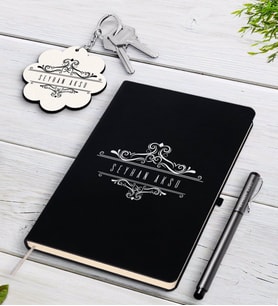 BK Gift Kişiye Özel İsimli Beyaz Defter Kalem Ve Anahtarlık Hediye Seti-8 (Model 2)