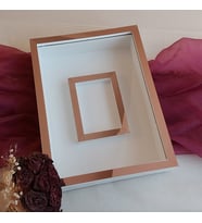 Fotoğraflı Beyaz 30x40 cm Fotoğraf Bölümlü Yarı Pleksi Kaplamalı Ledli İsimsiz Gül Kutusu! Anı Çerçevesi (Rose)