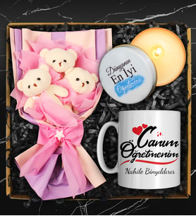 Öğretmenler Gününe Özel Tasarımlı Kupa & Üçlü Peluş Ayıcık Buketi & Özel Tasarım Mum Hediye Seti (Pembe)
