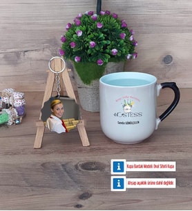 Hostes Kupa Bardak Beyaz ve Fotoğraflı Ahşap Anahtarlık Hediye (Model 10)
