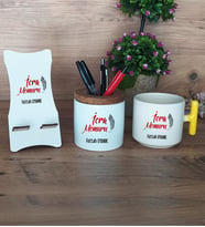 İcra Memuru Hediye Sepeti Kupa Bardak T Kulplu, Kalemlik ve Ahşap Telefon Standı İcra Memuruna Memura Hediye (Model 5)