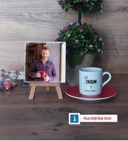 Yazılım Mühendisi Fotoğraflı Dekoratif Taş, Ahşap Altlıklı Türk Kahvesi Fincanı Hediye (Model 3)
