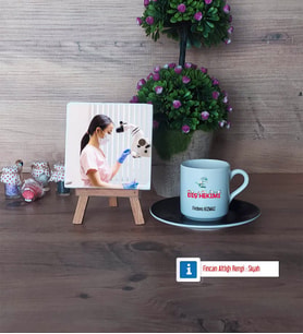 Diş Hekimi Fotoğraflı Dekoratif Taş, Ahşap Altlıklı Türk Kahvesi Fincanı Hediye (Model 7)