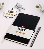 BK Gift Kişiye Özel Yüzbaşı Beyaz Defter Kalem Ve Anahtarlık Hediye Seti (Model 2)