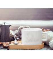 BK Gift Kişiye Özel İsimli Ahşap Altlıklı Seramik Fincan, Doğum Günü Hediyesi, Arkadaşa Hediye, Ev Hediyesi, Kahve ve Çay Bardak Seti (Model 2)