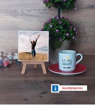 Uçak Mühendisi Fotoğraflı Dekoratif Taş, Ahşap Altlıklı Türk Kahvesi Fincanı Hediye (Model 3)