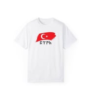 Türk Bayraklı Göktürk Alfabeli Oversize Tişört (Beyaz)