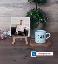 İşaret Dili Öğretmeni Fotoğraflı Dekoratif Taş, Ahşap Altlıklı Türk Kahvesi Fincanı Hediye (Model 1)
