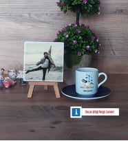 Adalet Öğretmeni Fotoğraflı Dekoratif Taş, Ahşap Altlıklı Türk Kahvesi Fincanı Hediye (Model 4)
