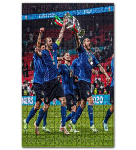 Cakapuzzle İtalya Uefa Euro 2021 Şampiyonluk Kupa Saha Puzzle Yapboz MDF (Ahşap) (500 Parça)