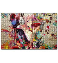 Cakapuzzle Anime Kulaklıklı Genç Kız Çay İçiyor  Puzzle Yapboz MDF (Ahşap) (1000 Parça)
