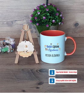 Beden Eğitimi Öğretmeni Kupa Bardak Beyaz ve Fotoğraflı Ahşap Anahtarlık Hediye Öğretmenler Günü Hediyesi (Model 13)
