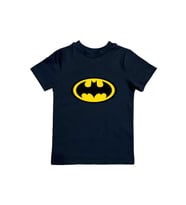Batman baskılı pamuklu penye kumaş yazlık çocuk tişört (Siyah)
