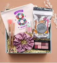 Kişiye Özel Ham Bez Çanta & 2'li Makyaj Fırçası & La Cire Kaş Şekillendirici & Pastel Far Paleti & Pastel Oje & Saten Toka Hediye Seti (Model 1)
