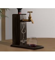 BK Gift Kişiye Özel Kabartma İsimli Musluklu Siyah(Ebony) Ahşap Şarap Standı, Şarap Çeşmesi, Doğum Günü Hediyesi, Ev Hediyesi, İçecek Dispenseri (Model 17)