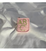 Amigurumi El Örgüsü Hediyelik Kitap Örgü Anahtarlık / Çanta Süsü (Pembe)