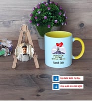 Askere Hediye Kupa Bardak Beyaz ve Fotoğraflı Ahşap Anahtarlık Hediye (Model 7)