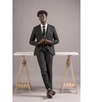 Carutte Slimfit Sivri Yaka Çift Pileli Dokulu Kumaş Yelek Kombinli Takım Elbise (Siyah)