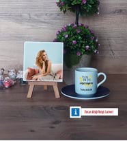 En İyi Diyetisyen Fotoğraflı Dekoratif Taş, Ahşap Altlıklı Türk Kahvesi Fincanı Hediye (Model 4)