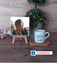 Sosyal Bilgiler Öğretmeni Fotoğraflı Dekoratif Taş, Ahşap Altlıklı Türk Kahvesi Fincanı Hediye Öğretmenler Günü Hediyesi (Model 1)