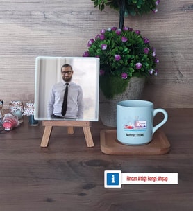 Fen ve Teknoloji Öğretmeni Fotoğraflı Dekoratif Taş, Ahşap Altlıklı Türk Kahvesi Fincanı Hediye (Model 1)