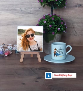 Kadın Öğretmene Hediye Fotoğraflı Dekoratif Taş, Ahşap Altlıklı Türk Kahvesi Fincanı Hediye (Model 2)