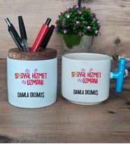 Sosyal Hizmetler Uzmanı Hediye Sepeti Kupa Bardak T Kulplu, Kalemlik Hediyeleri Sosyal Hizmetler Uzmanına Hediye (Model 3)