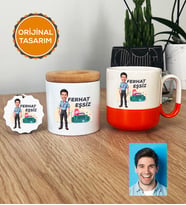 Kişiye Özel Karikatürlü Paramedik Hediye Seti Pro Kupa Bardak, Kalemlik, Anahtarlık Erkek Paramediğe Tıp Bayramı Hediyesi (Turuncu)