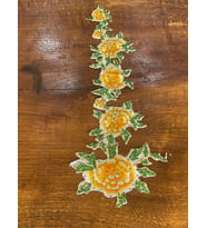 49X16 CM ÜTÜ İLE YAPIŞAN PAYETLİ KESİLEBİLİR DEMET ÇİÇEK APLİKE ARMA YAMA DİKİŞ (Sarı)