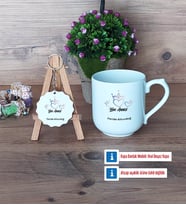 Yılın Annesi Kupa Bardak Kırmızı ve Ahşap Anahtarlık Hediye (Model 4)