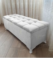 Çizgi Kapitoneli Sandıklı Puf 90 cm Beyaz Ayak (Beyaz)