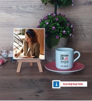 Teyzeye Hediye Fotoğraflı Dekoratif Taş, Ahşap Altlıklı Türk Kahvesi Fincanı Hediye (Model 6)