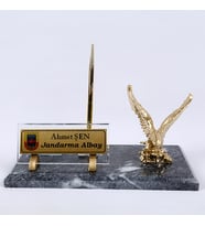 UÇAN KARTAL FİGÜRLÜ HUZUR VEREN MERMER SET MASA İSİMLİK OFİS MASA İSİMLİK HEDİYELİK (Gold)