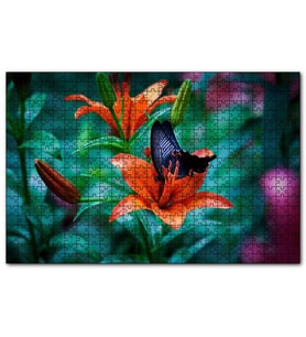 Cakapuzzle Truncu Lilyum Çiçeği Ve Mavi Kelebek Görseli  Puzzle Yapboz MDF (Ahşap) (1000 Parça)